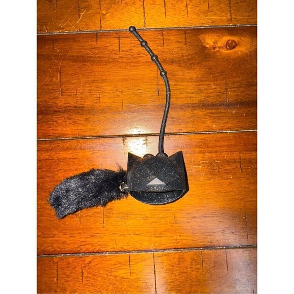 Bath & Body Works Cat with Tail Hand Sanitizer Holder - Picture 2 of 2